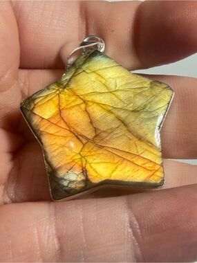 Star-Shaped Labradorite Pendant | Gold Yellow Flash Labradorite Pendant Necklace